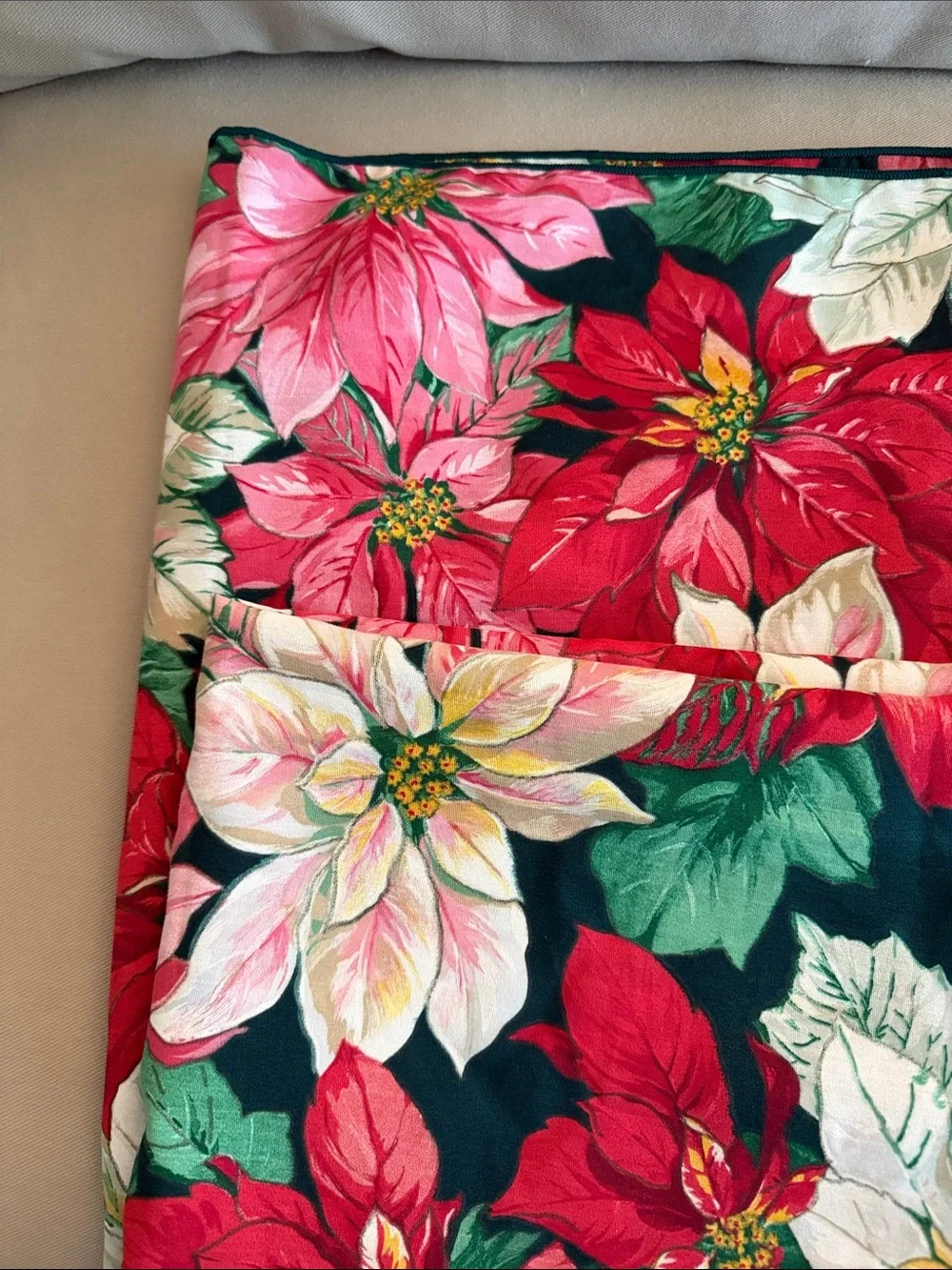 Unbranded beautiful tablecloth